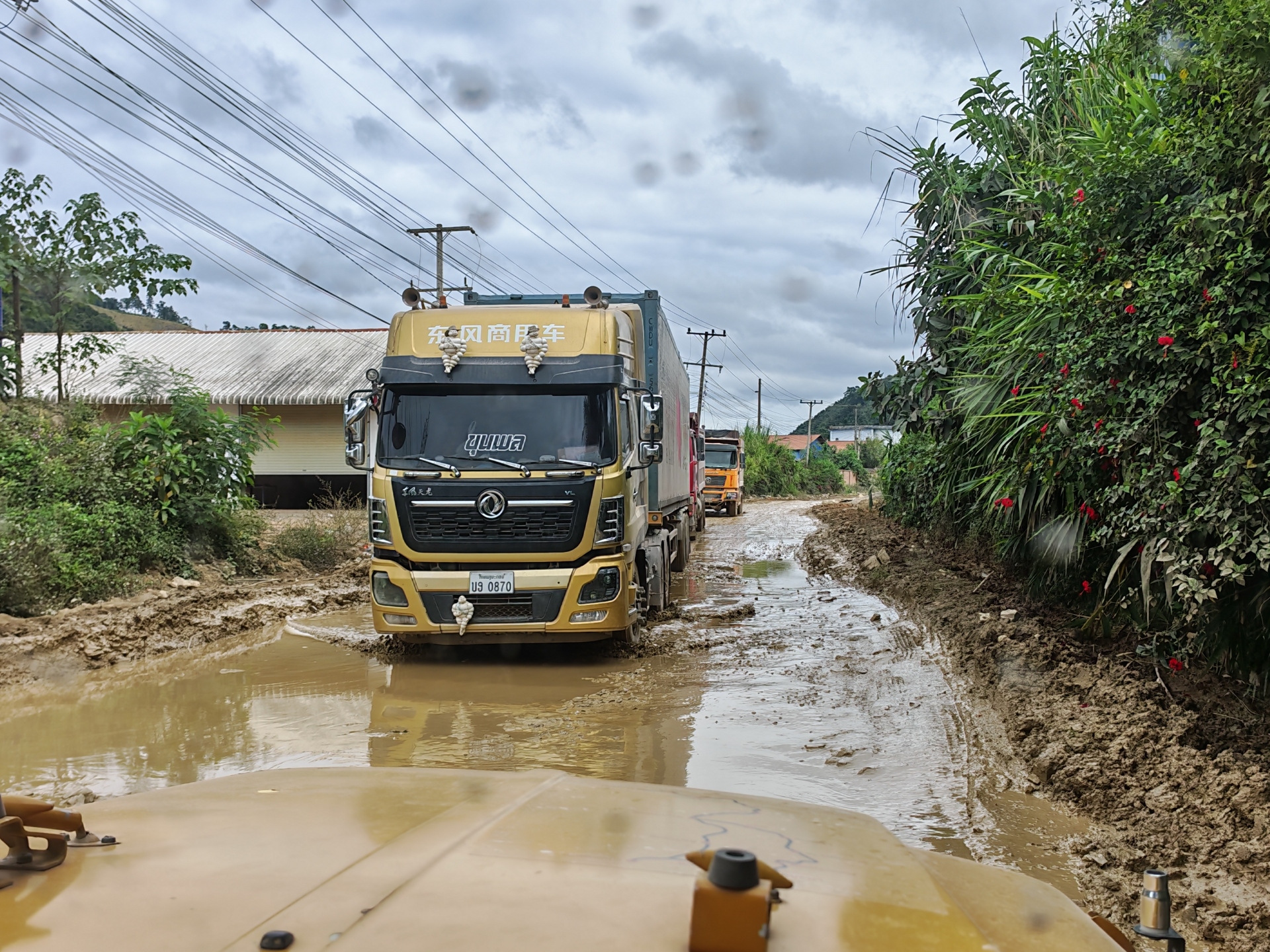 tra ma co dao: hanh trinh thien ly duoi banh xe co - 4