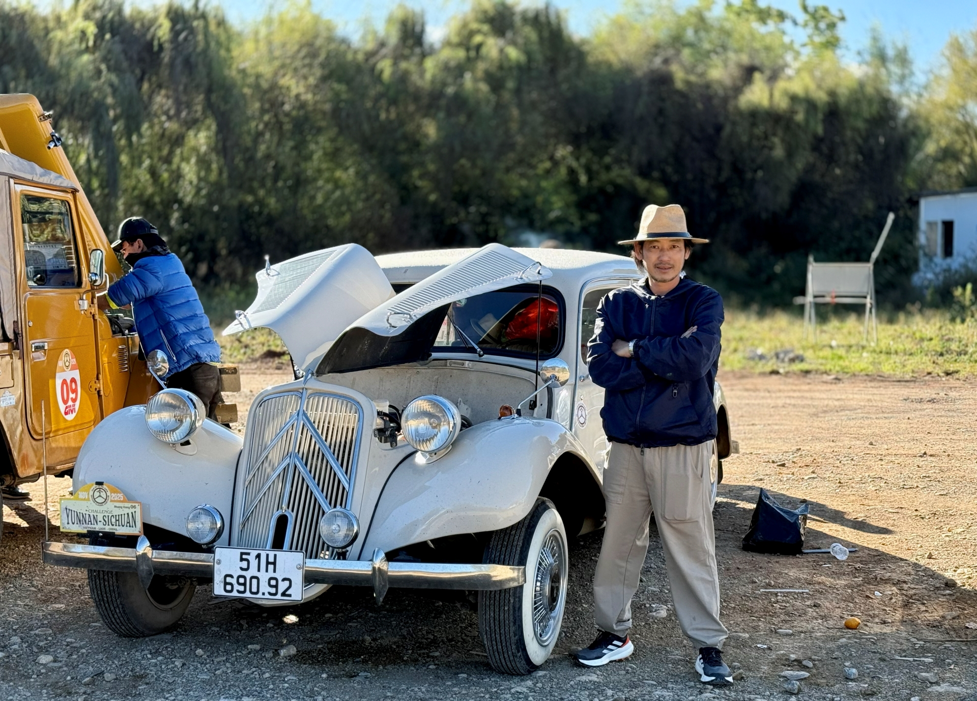 tra ma co dao: hanh trinh thien ly duoi banh xe co - 18