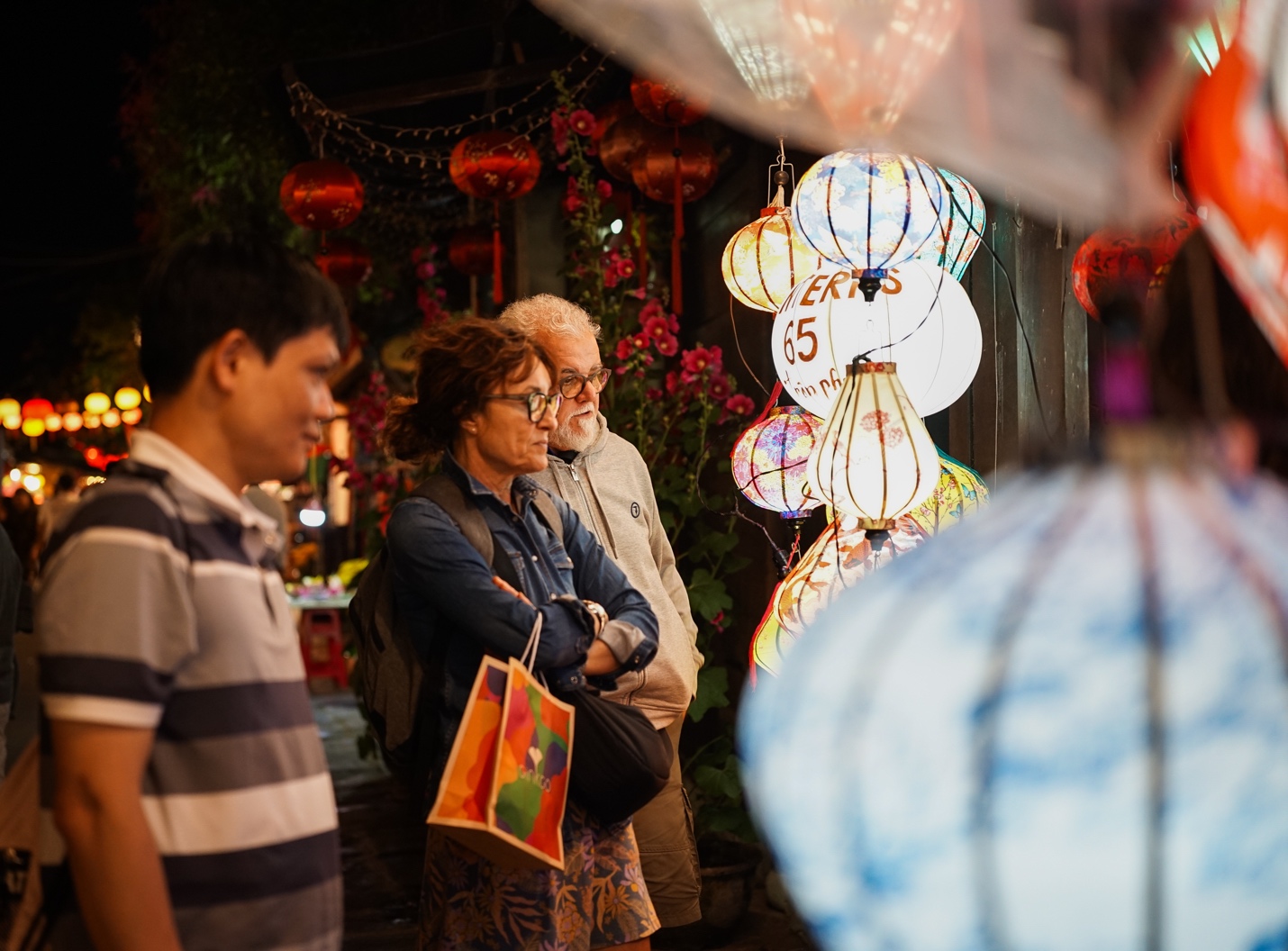 Về Hội An, ngắm đêm phố cổ lung linh trong dịp đầu năm mới - 4