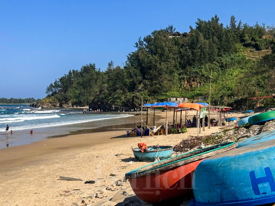 Giong thuyền rước lộc đầu xuân, mẻ ruốc hồng nồng đượm hương quà biển - 11