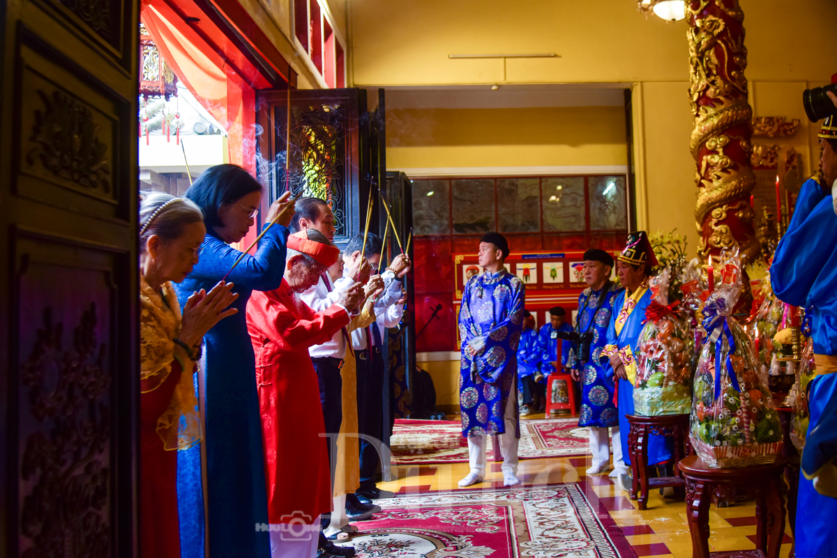 Hành hương về viếng lăng Đức Tả quân: Nơi ký ức trăm năm hòa quyện cùng sắc xuân Khai hạ - 14