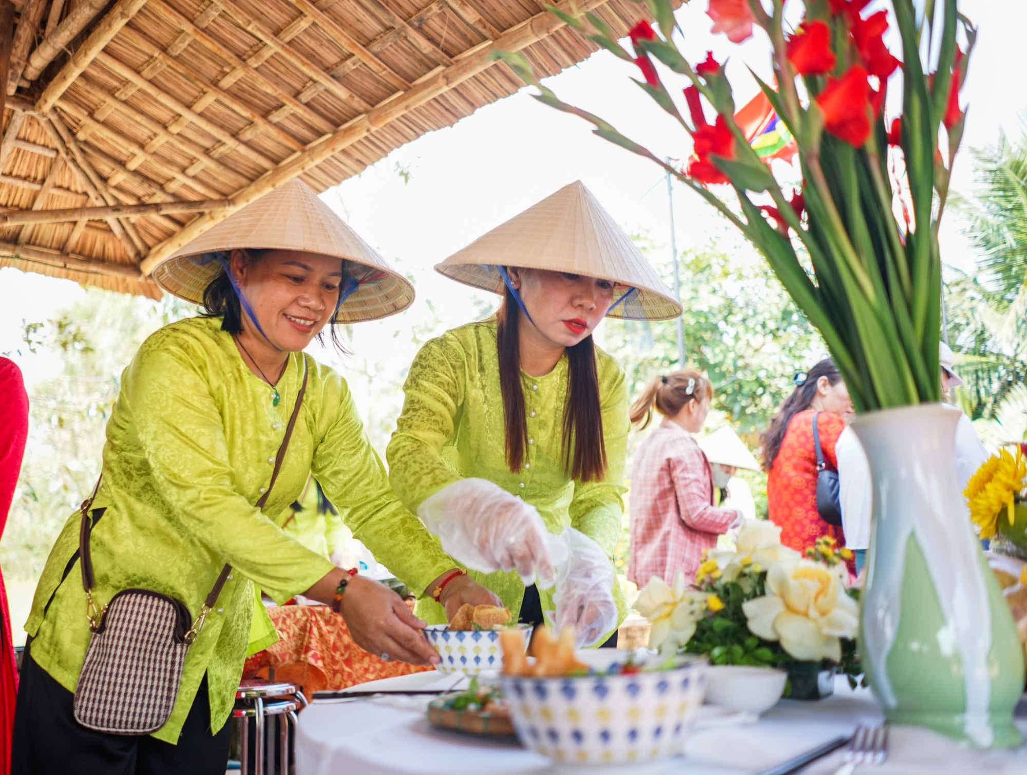 Rộn ràng Lễ hội Cầu Bông tại “Làng du lịch tốt nhất thế giới” - 10