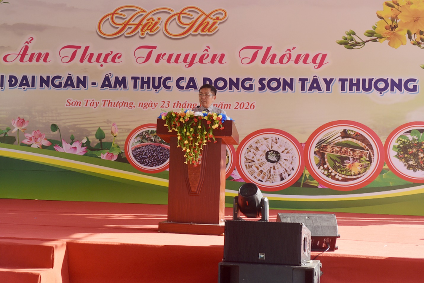 chuoi su kien don xuan moi “cham dai ngan – cham ban sac ca dong” o son tay thuong - 4