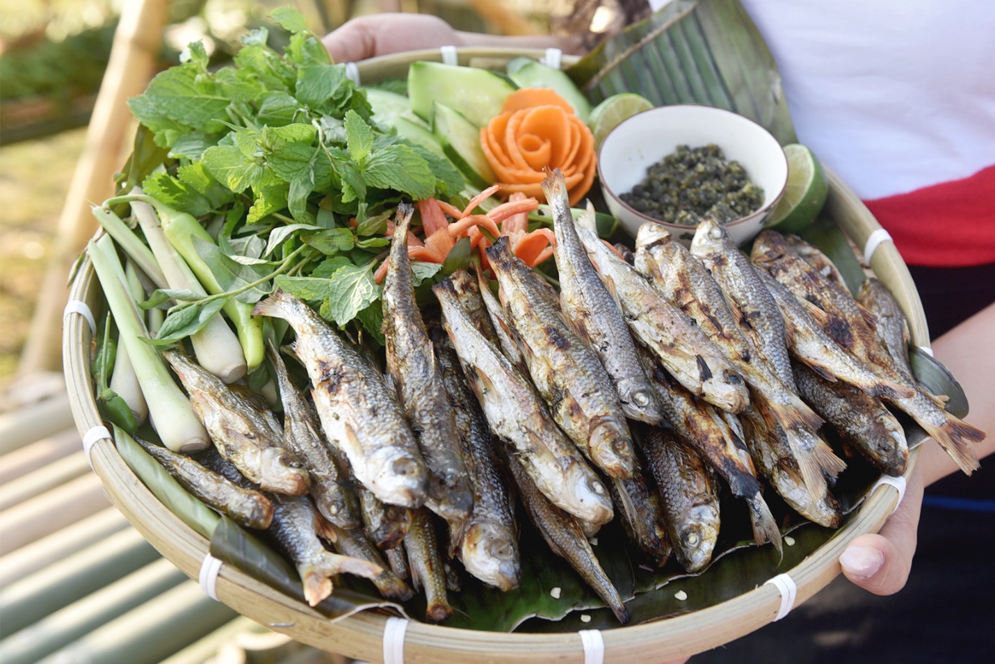 chuoi su kien don xuan moi “cham dai ngan – cham ban sac ca dong” o son tay thuong - 11