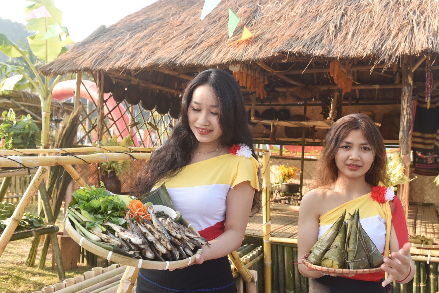 chuoi su kien don xuan moi “cham dai ngan – cham ban sac ca dong” o son tay thuong - 15