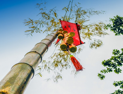 Hành hương về viếng lăng Đức Tả quân: Nơi ký ức trăm năm hòa quyện cùng sắc xuân Khai hạ