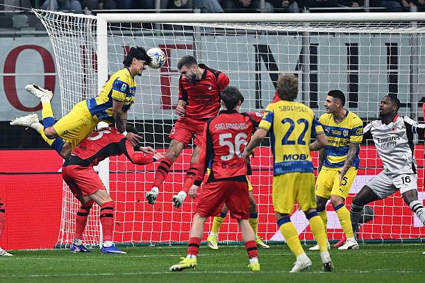 Video bóng đá AC Milan - Parma: Trả giá đắt cho các pha bỏ lỡ (Serie A) - 2