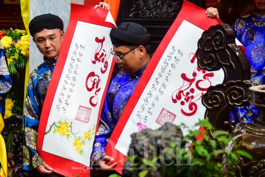 Hành hương về viếng lăng Đức Tả quân: Nơi ký ức trăm năm hòa quyện cùng sắc xuân Khai hạ - 10