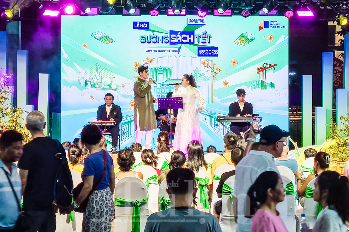Từ “Rừng tre kể chuyện” đến AI, AR: Diện mạo mới của Đường sách Tết 2026 - 1