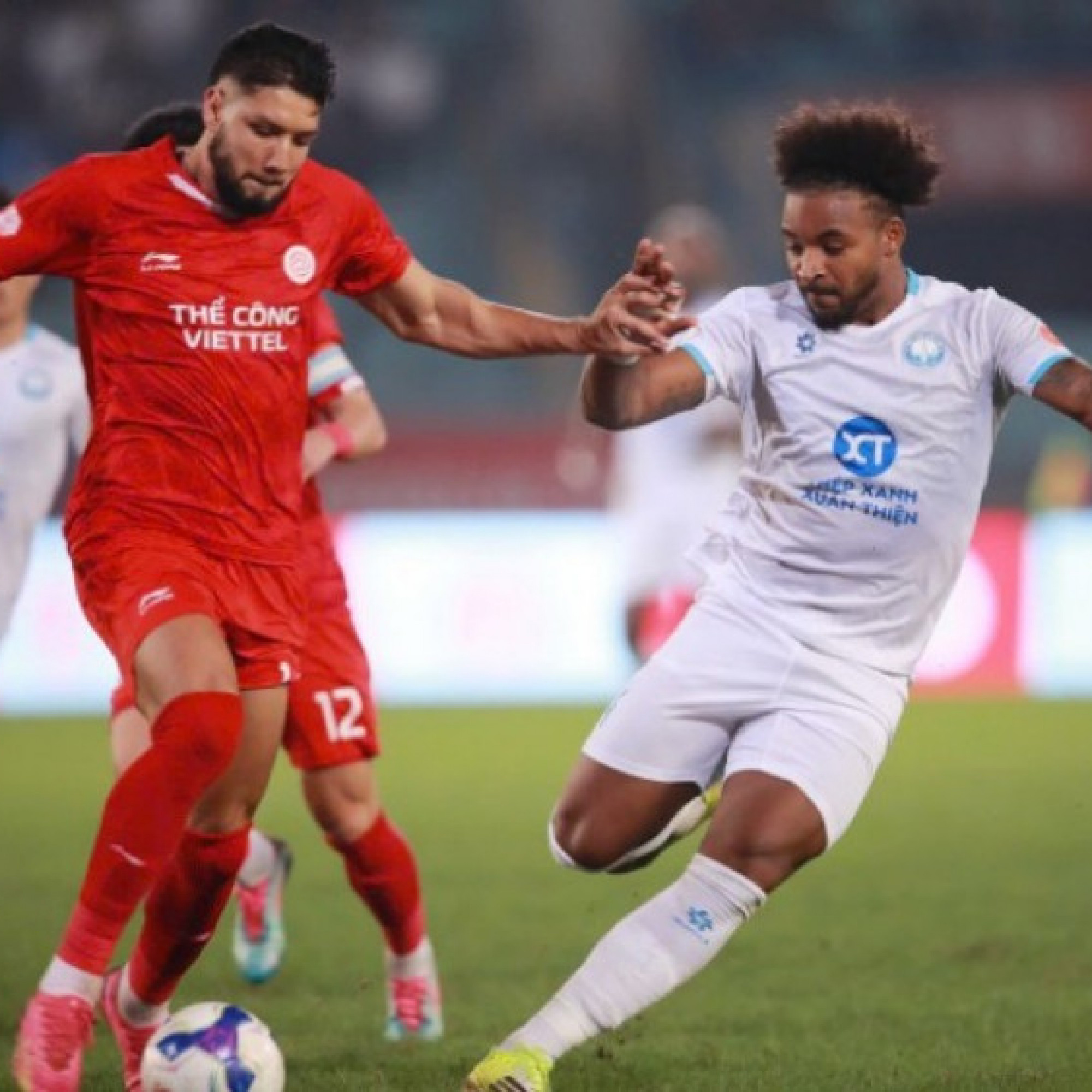  - Video bóng đá Thể Công Viettel - Nam Định: Mừng hụt vì VAR, Xuân Son gặp khó (V-League)