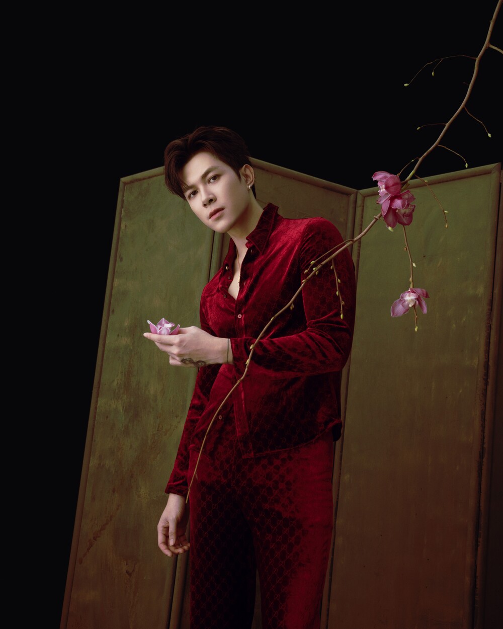 Anh Tú Atus mở màn năm Bính Ngọ với 3 ca khúc OST trong “Nhà ba tôi một phòng” - 2