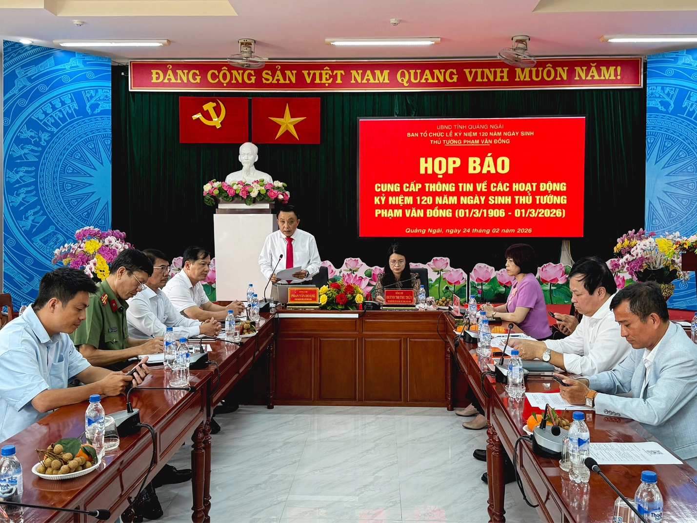 chuoi su kien ky niem 120 nam ngay sinh co thu tuong pham van dong - 1