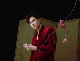  - Anh Tú Atus mở màn năm Bính Ngọ với 3 ca khúc OST trong “Nhà ba tôi một phòng”