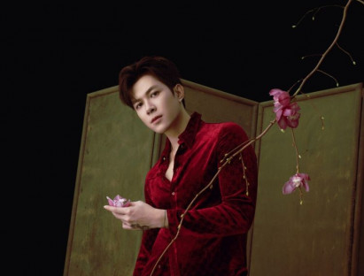 Anh Tú Atus mở màn năm Bính Ngọ với 3 ca khúc OST trong “Nhà ba tôi một phòng”