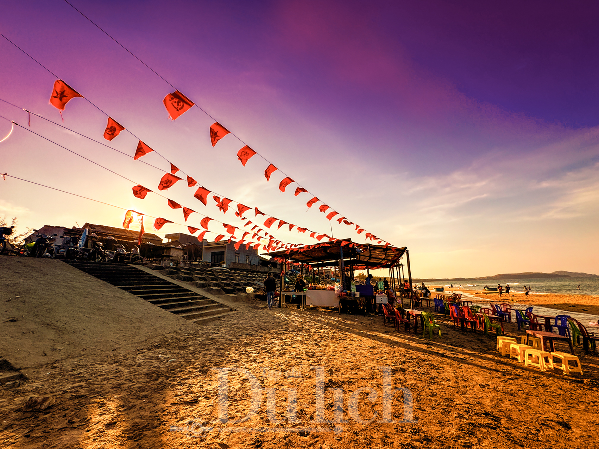 Biển chiều Lệ Thủy, du bước bên gành đá nghe hàng dương ru hát ngàn năm - 3