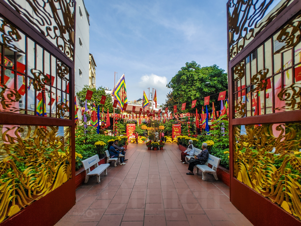 Trẩy hội Đền Trần: Điểm hẹn tâm linh hào khí Đông A giữa lòng phố thị - 4