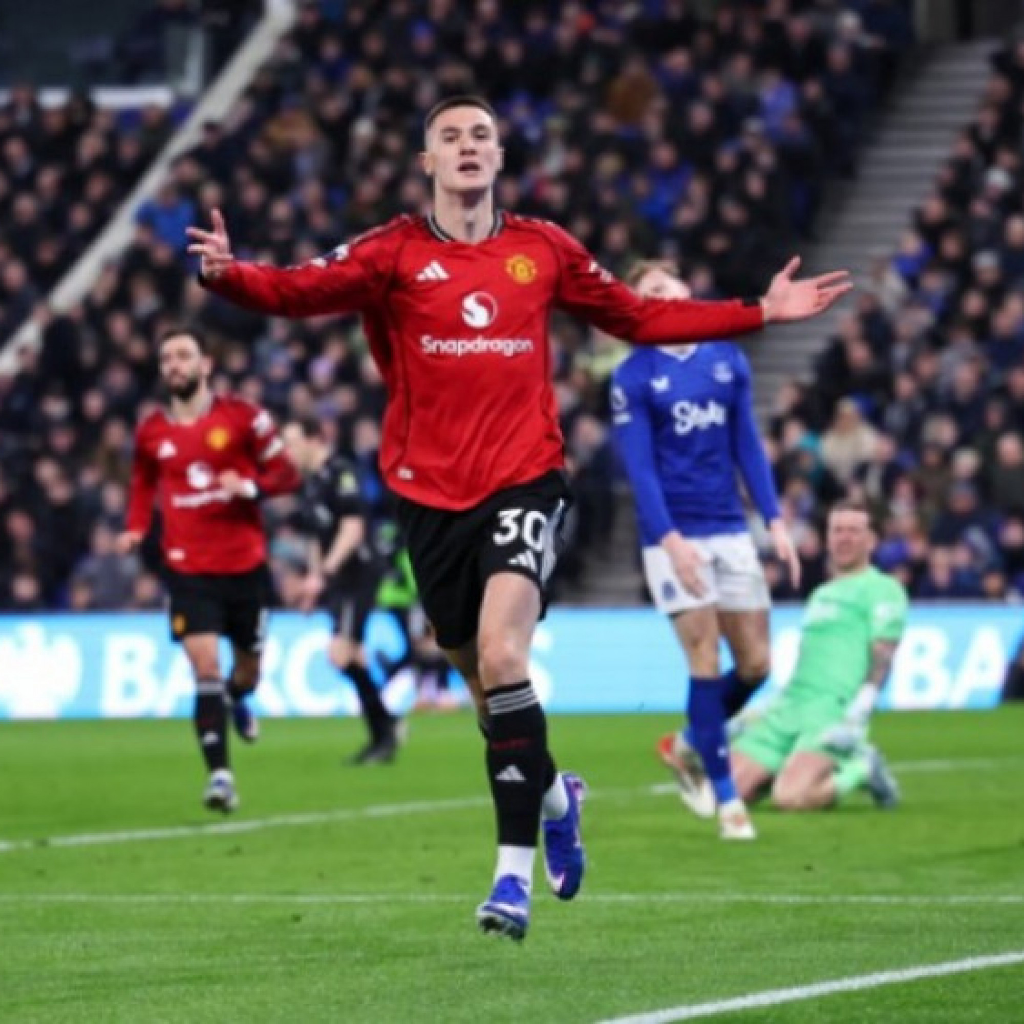  - MU đua vé C1: Lịch 5 trận tới ra sao, có vượt Aston Villa chiếm top 3?