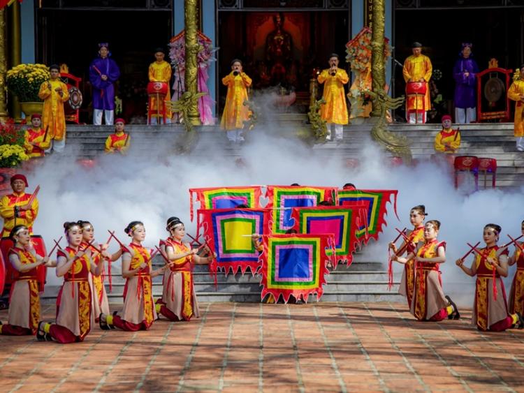 Du lịch biển - Trang nghiêm lễ hội Đền Huyền Trân, tưởng nhớ tiền nhân mở cõi