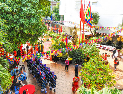 Suy ngẫm - Trẩy hội Đền Trần: Điểm hẹn tâm linh hào khí Đông A giữa lòng phố thị