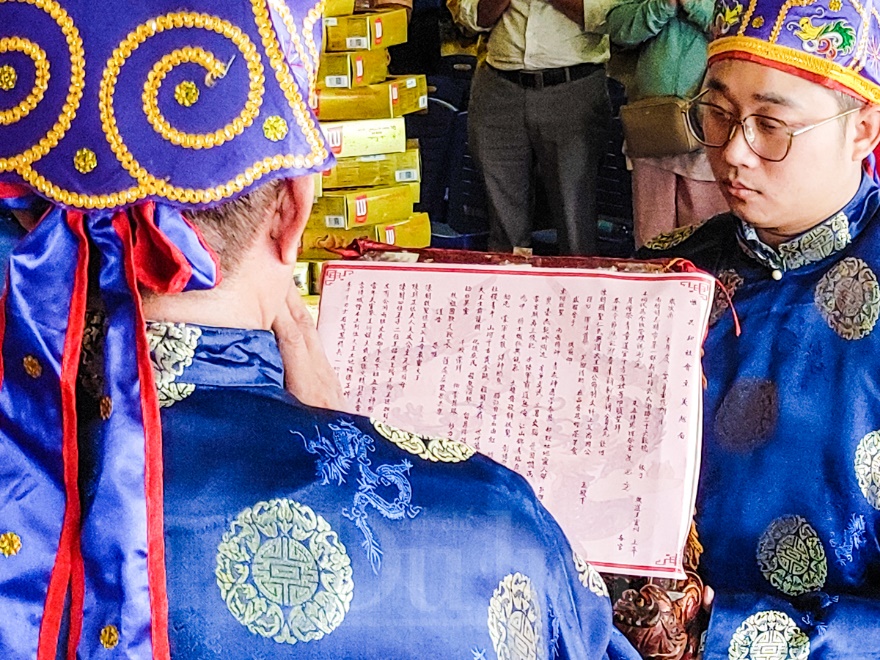 Trẩy hội Đền Trần: Điểm hẹn tâm linh hào khí Đông A giữa lòng phố thị - 12