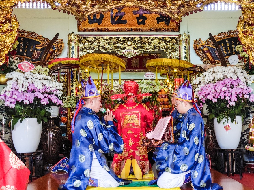 Trẩy hội Đền Trần: Điểm hẹn tâm linh hào khí Đông A giữa lòng phố thị - 11