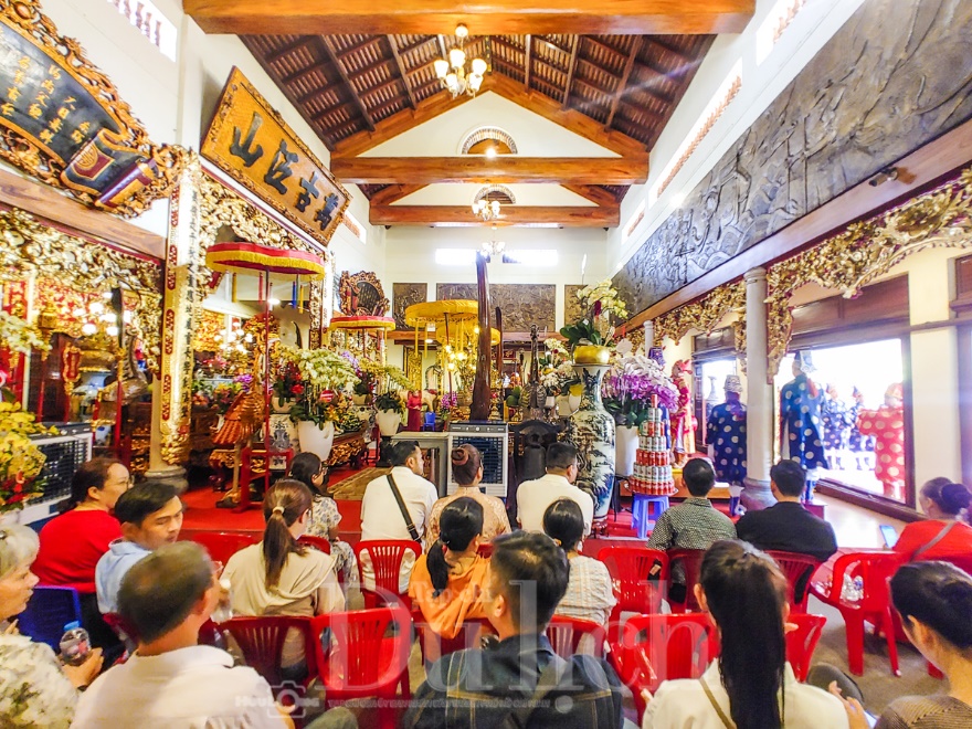 Trẩy hội Đền Trần: Điểm hẹn tâm linh hào khí Đông A giữa lòng phố thị - 13