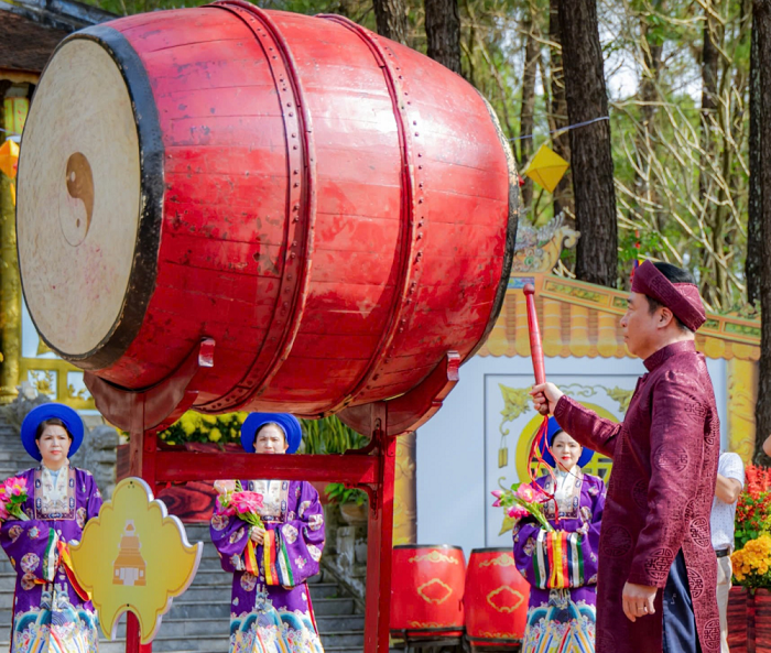 Trang nghiêm lễ hội Đền Huyền Trân, tưởng nhớ tiền nhân mở cõi - 2