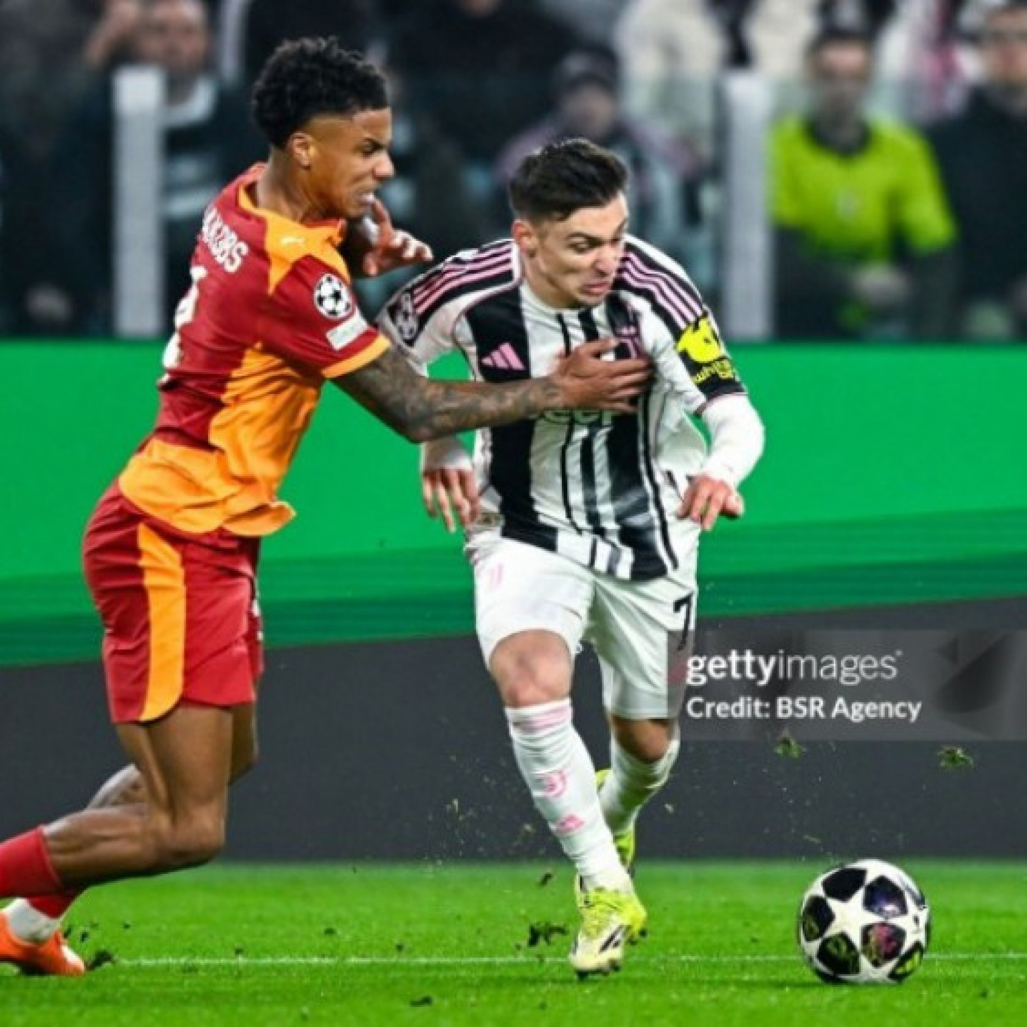  - Video bóng đá Juventus - Galatasaray: Phạt đền mở điểm (Cúp C1)