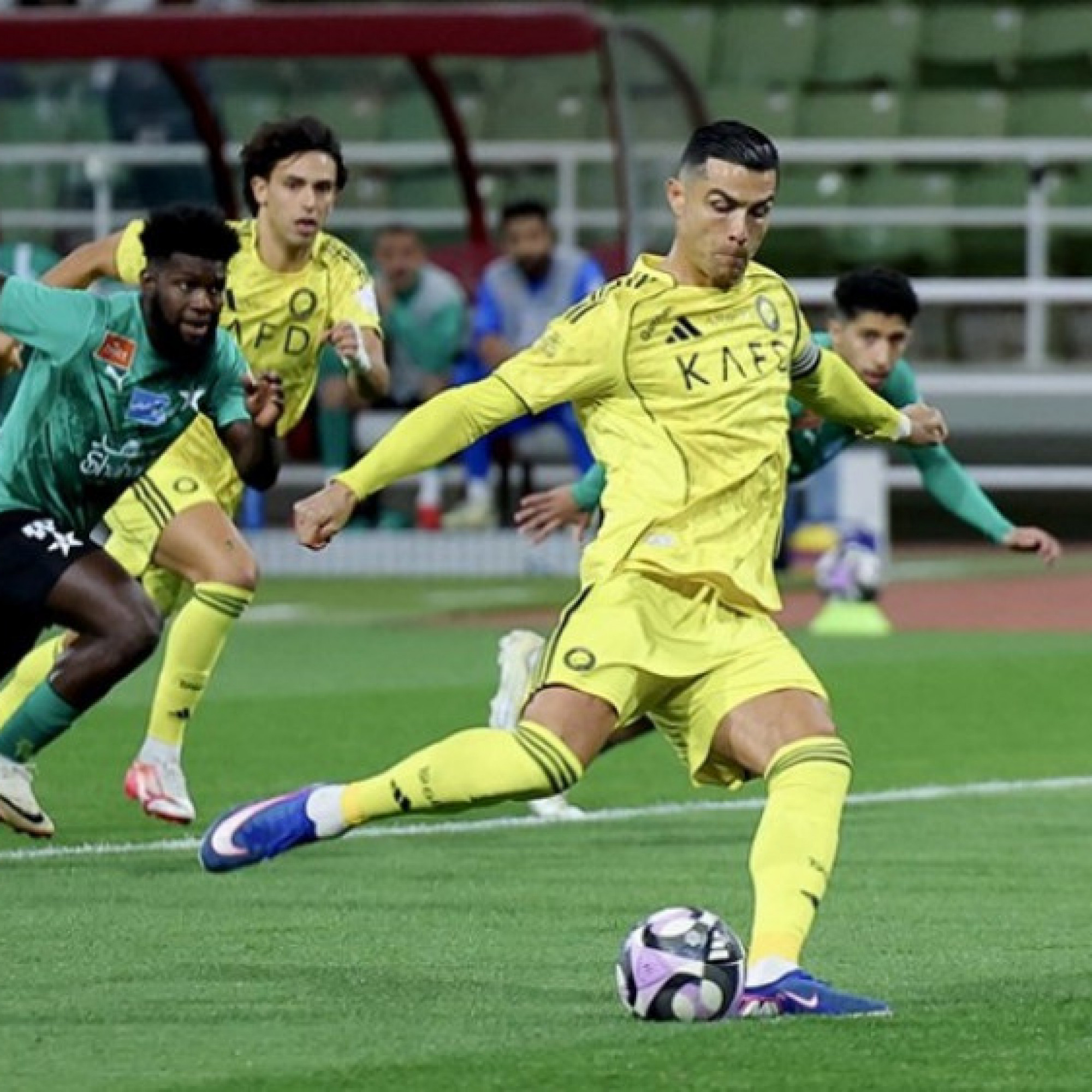  - Video bóng đá Al Najma - Al Nassr: Ronaldo mở điểm, đại thắng 5 sao (Saudi Pro League)