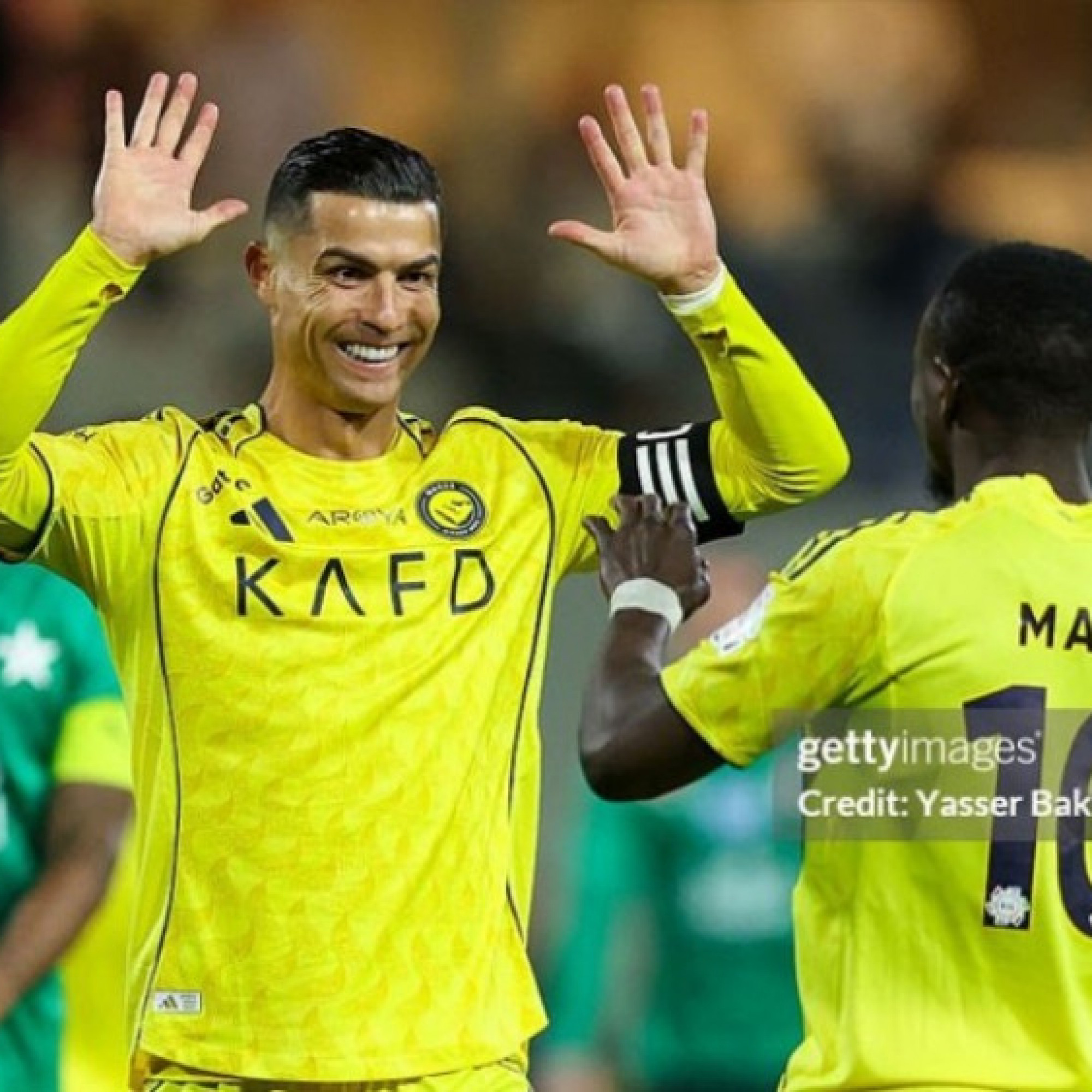  - Ronaldo ghi bàn cán mốc vĩ đại nhất Al Nassr, buồn thiu vì bị thay ra sớm