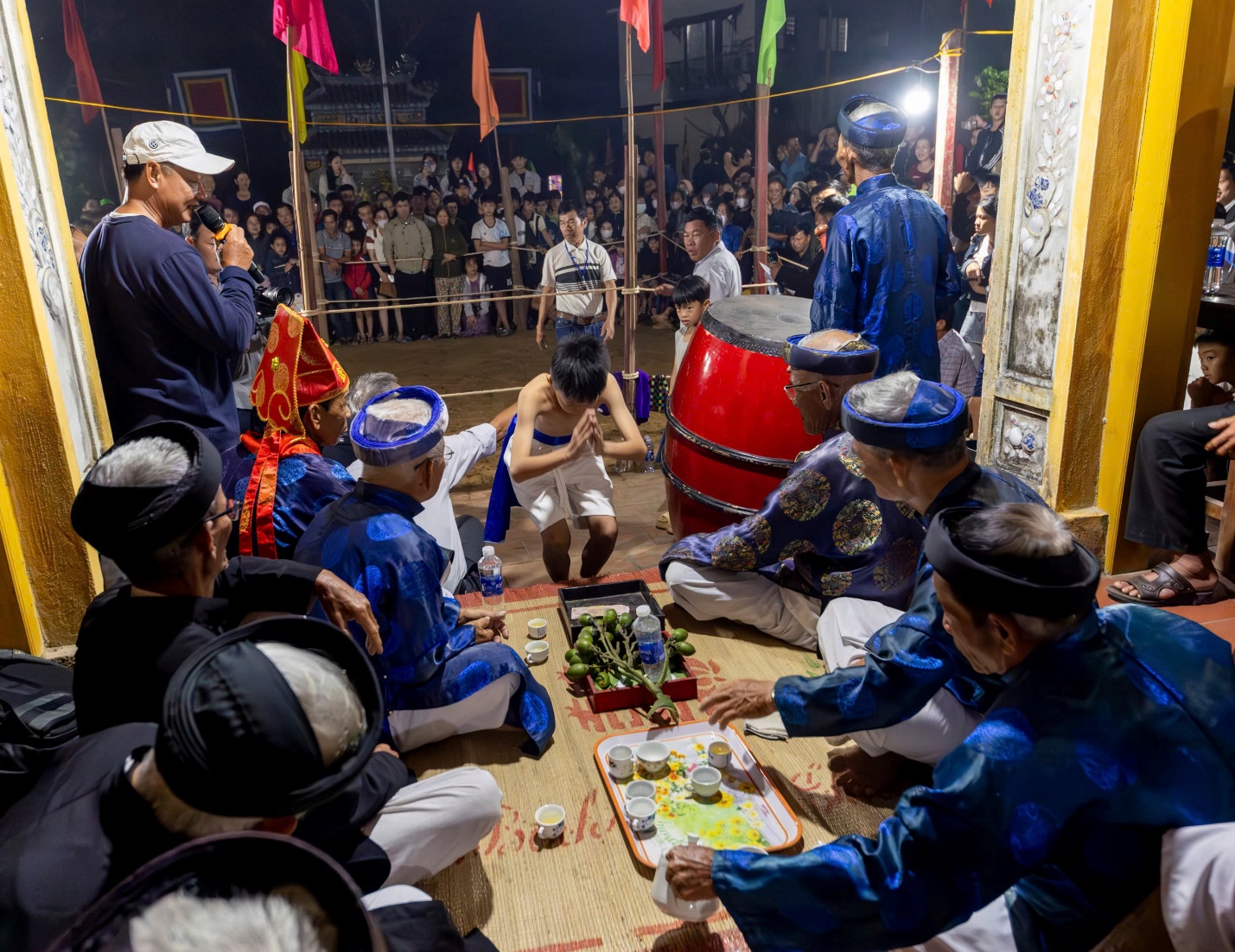 Mồng 10 Tết, về làng Sình xem hội vật - 5