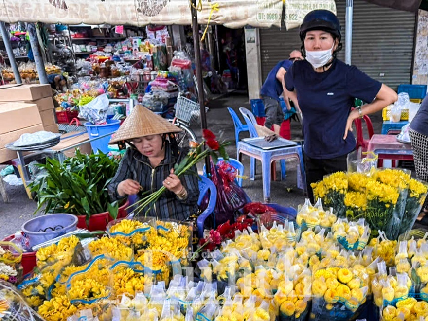 Con cá lóc nướng trui và câu chuyện khẩn hoang trên mâm lễ Mùng 10 - 4