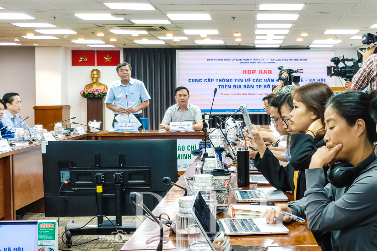 TP.HCM mạnh tay siết chặt an toàn thực phẩm, bảo vệ sức khỏe người dân sau Tết - 1