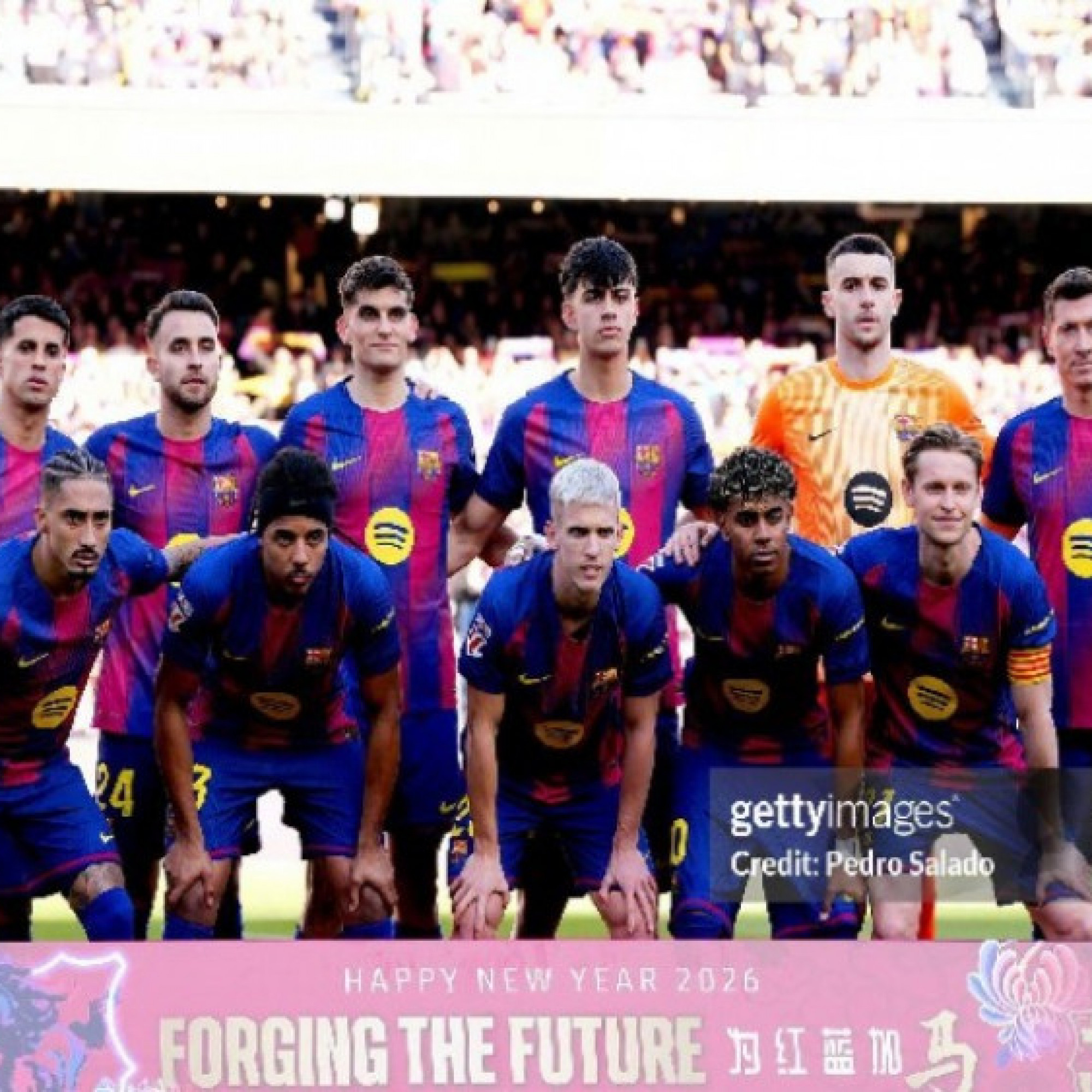  - Barcelona bỏ xa Real Madrid về doanh thu, MU đứng hạng mấy?