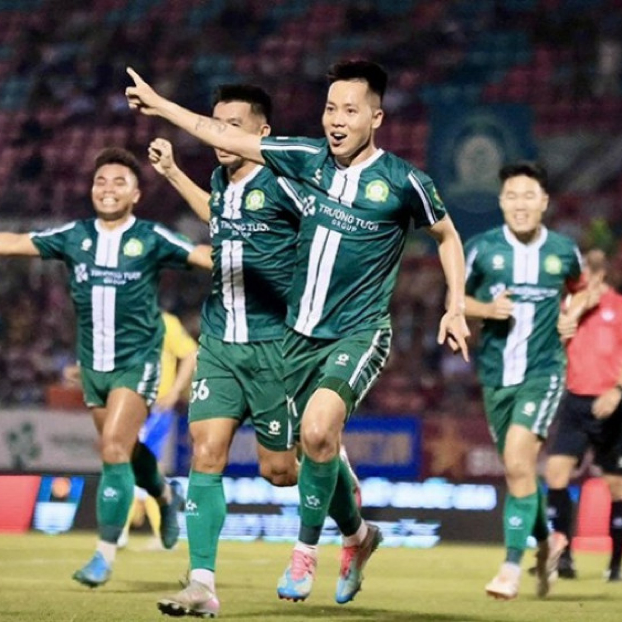  - Video bóng đá Đồng Nai - Đồng Tháp: Đội Công Phượng thắng tưng bừng (Hạng Nhất Quốc gia)