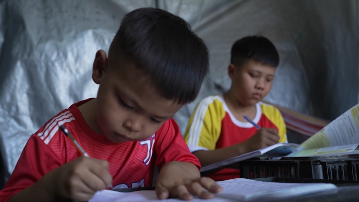 Mái ấm gia đình Việt tập 175: Huỳnh Lập, Puka và Lê Nhân nghẹn ngào trước nỗi lo mồ côi của các em nhỏ có cha mẹ bệnh nặng - 3