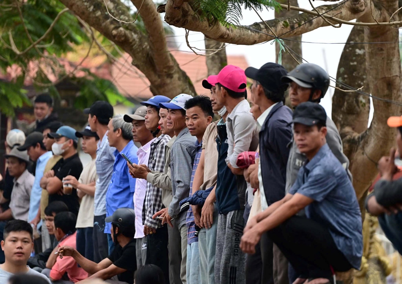 Sông Hương 'dậy sóng' với giải đua ghe hấp dẫn - 13