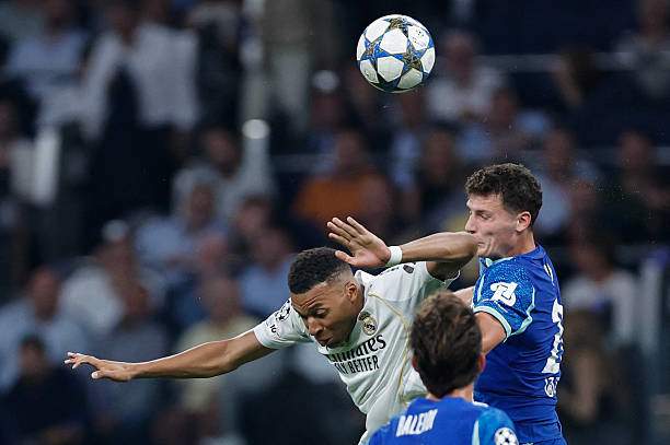 Real Madrid tạm vắng Mbappe: Không có ngôi sao, hàng công lại "nở hoa"? - 4