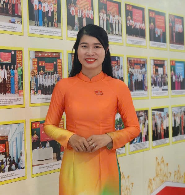 Nữ ứng cử viên HĐND: Mong muốn tiếng nói từ ngõ hẻm, từ từng hộ gia đình được vang lên đúng lúc, đúng chỗ tại nghị trường - 1