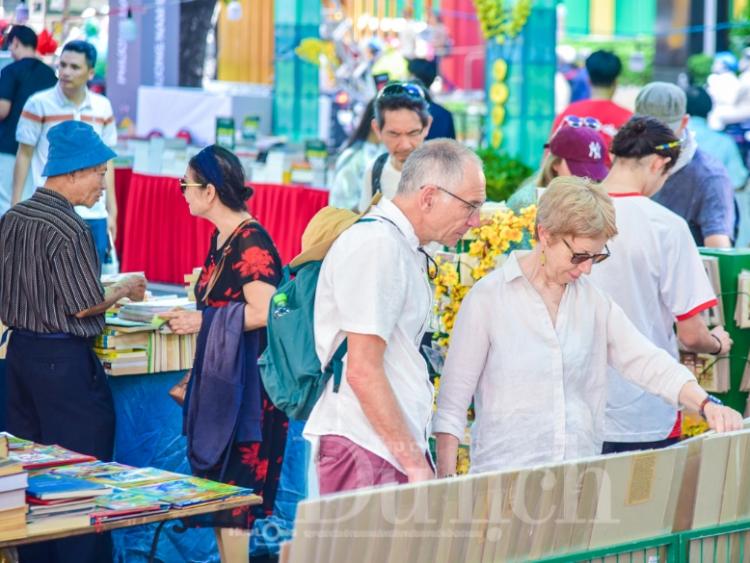 TP.HCM: Dứt khoát không tổ chức sự kiện trên đường Lê Lợi