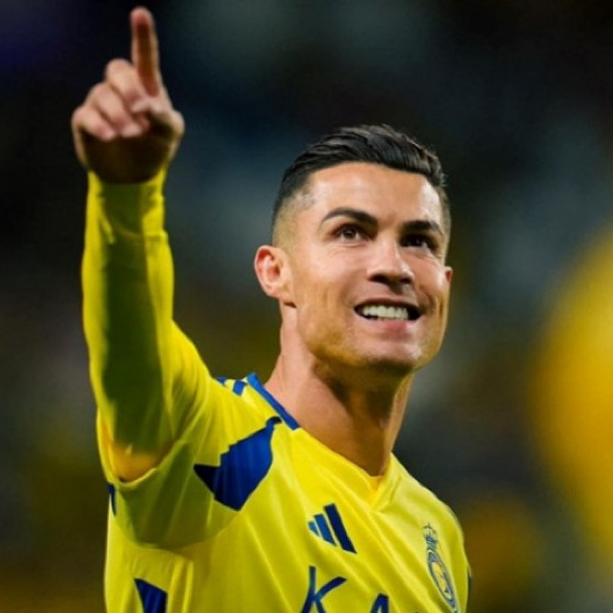  - Ronaldo bắt đầu xây đế chế CLB: Bị tố làm "bình phong" cho đại gia Ả rập