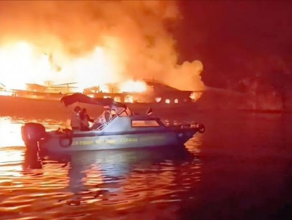  - 41 người thoát nạn trong vụ cháy tàu du lịch ở Hạ Long