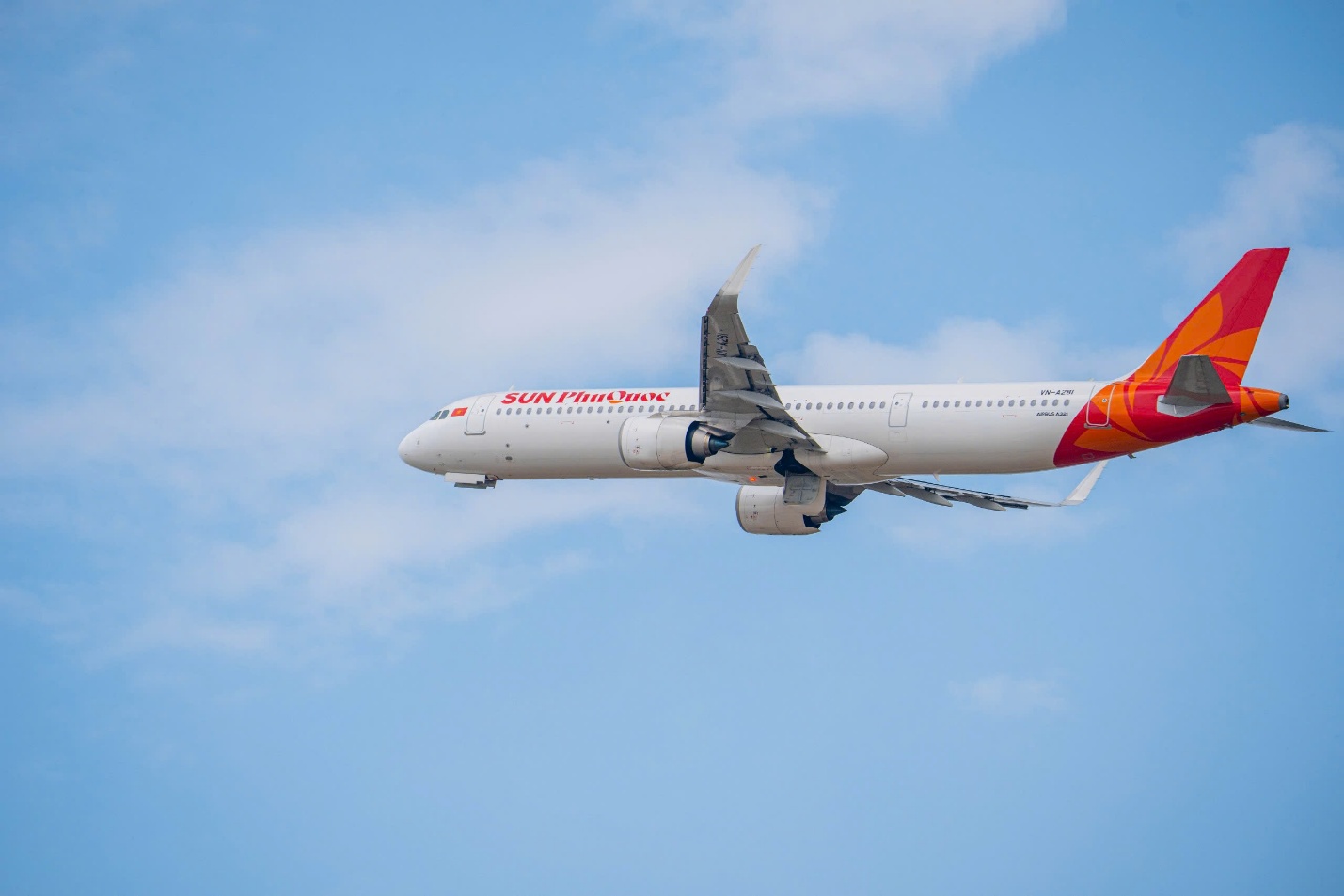 Sun PhuQuoc Airways mở đường bay Hà Nội, TP.HCM - Đà Nẵng, kết nối trung tâm di sản miền Trung - 8