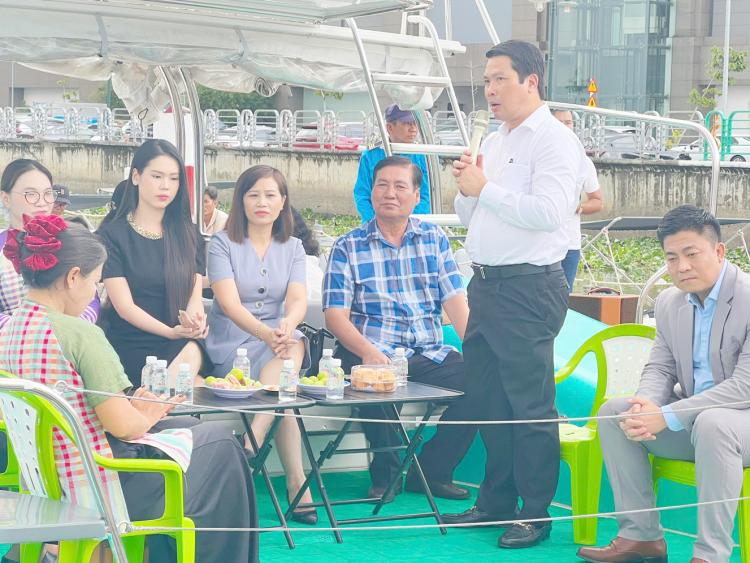 Khách đến nhiều nhưng chi tiêu ít, địa phương tổ chức tọa đàm trên tàu cao tốc, tìm sản phẩm du lịch đường sông mới