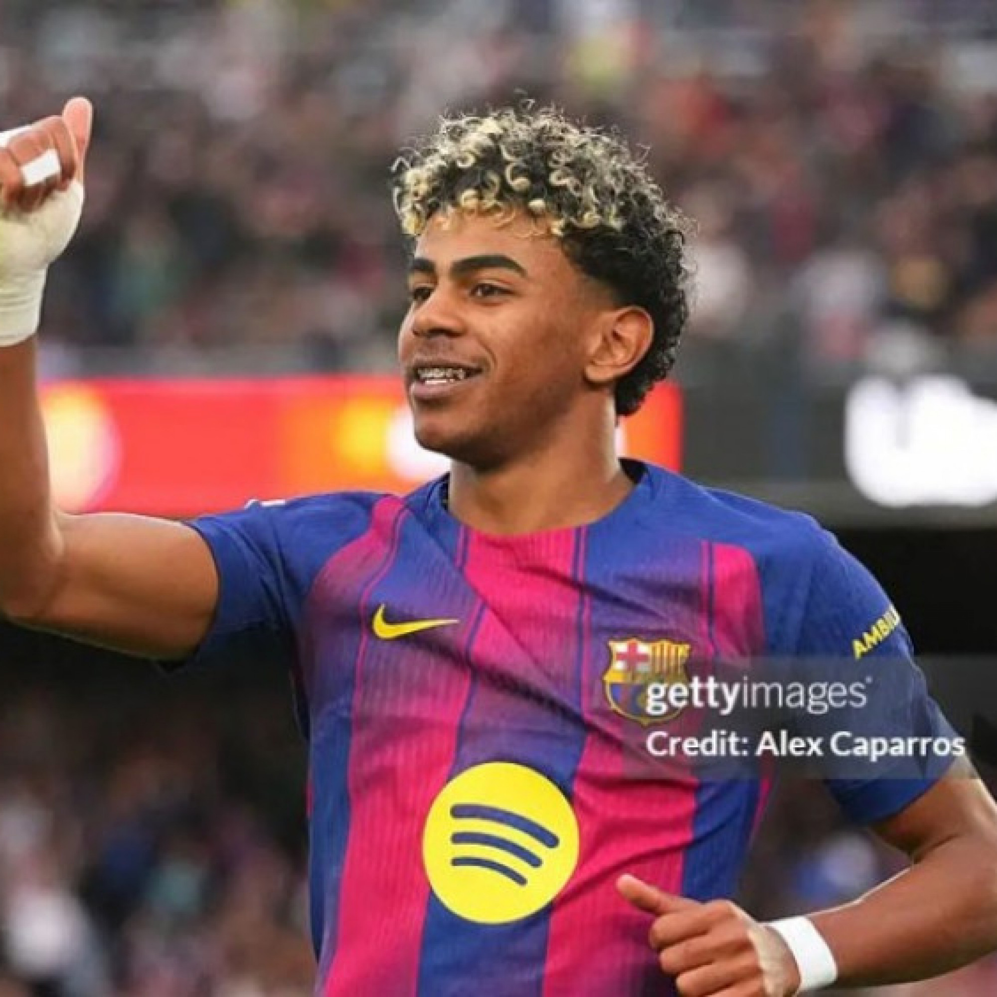  - Đỉnh cao Yamal 18 tuổi ghi hat-trick, phá kỷ lục của Messi