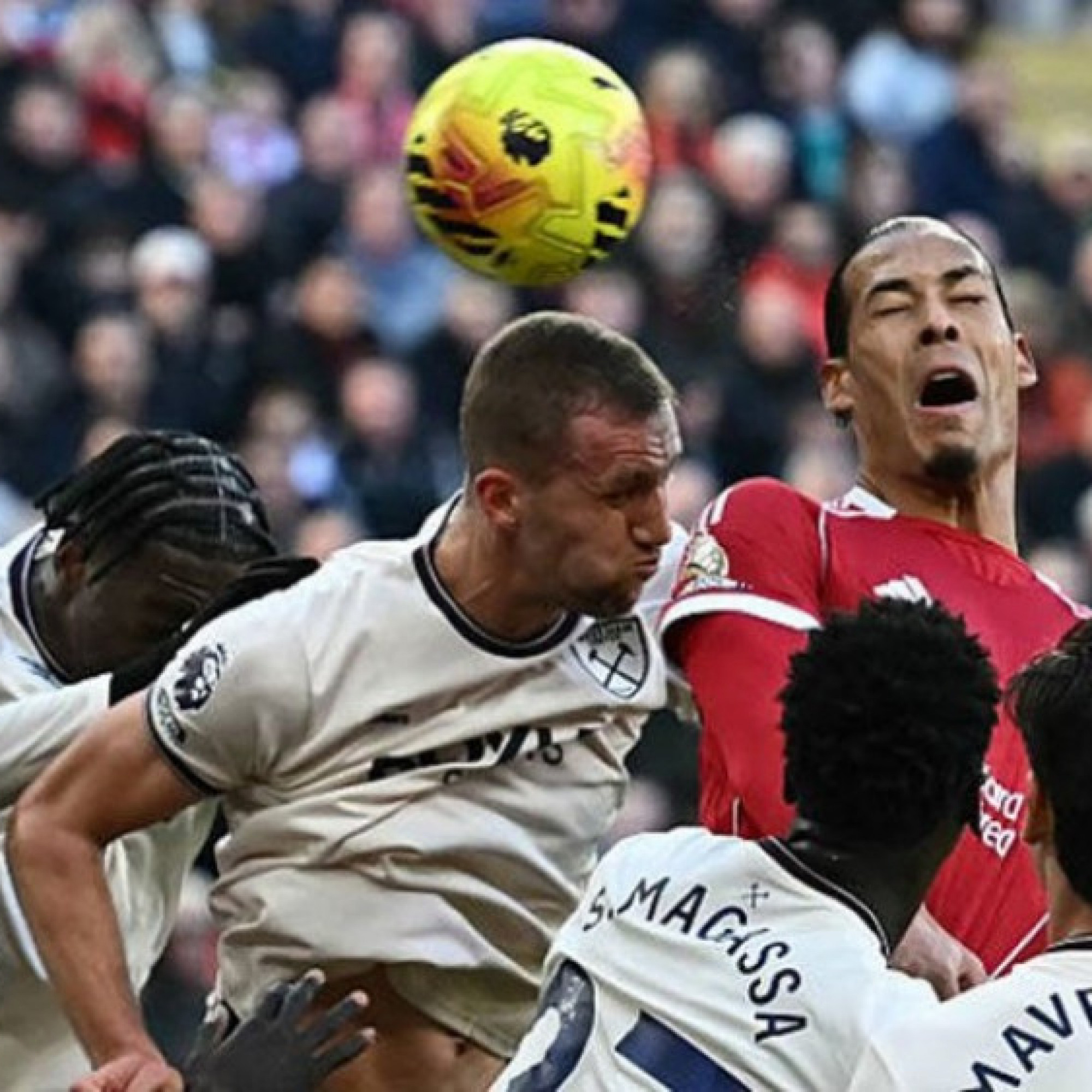  - Video bóng đá Liverpool - West Ham: "Cơn mưa" 7 bàn, khác biệt ở phạt góc (Ngoại hạng Anh)