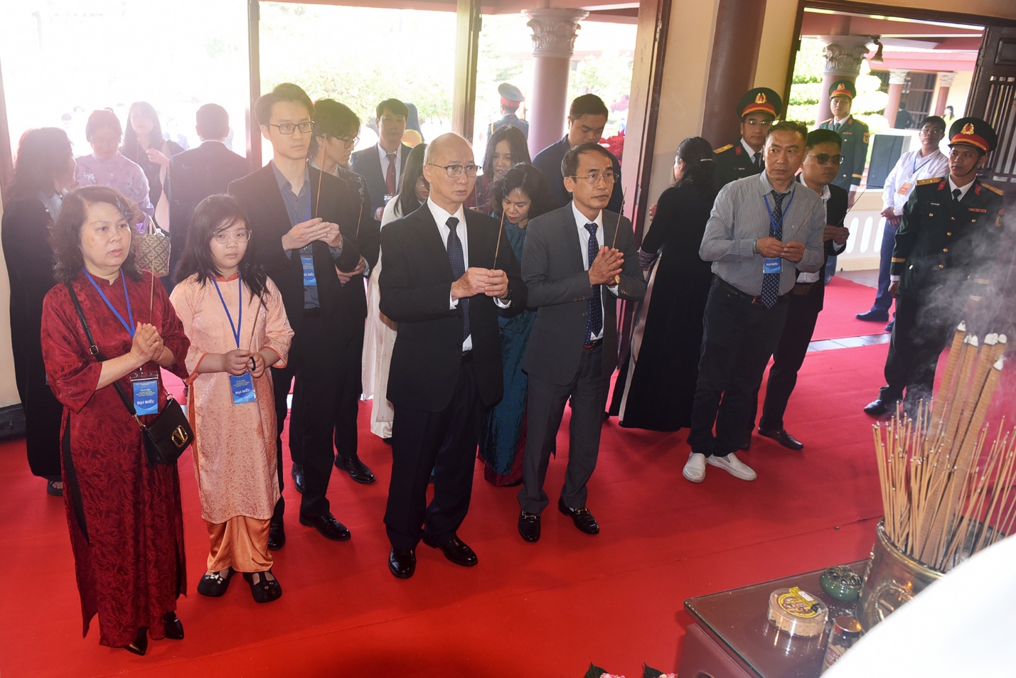 lanh dao dang, nha nuoc du le ky niem  120 nam ngay sinh thu tuong pham van dong - 23