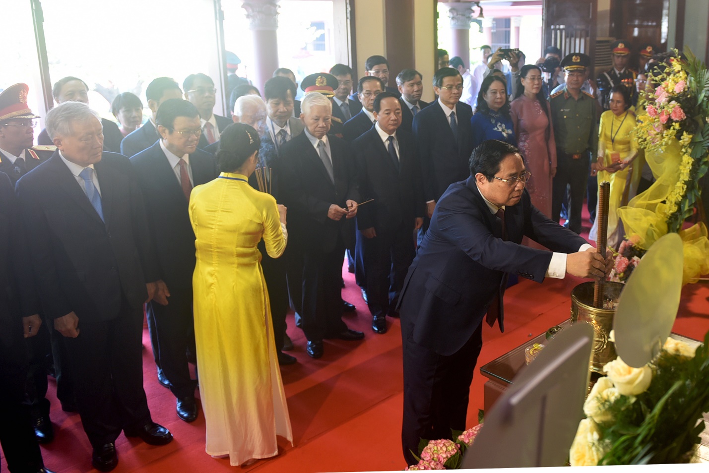 lanh dao dang, nha nuoc du le ky niem  120 nam ngay sinh thu tuong pham van dong - 19