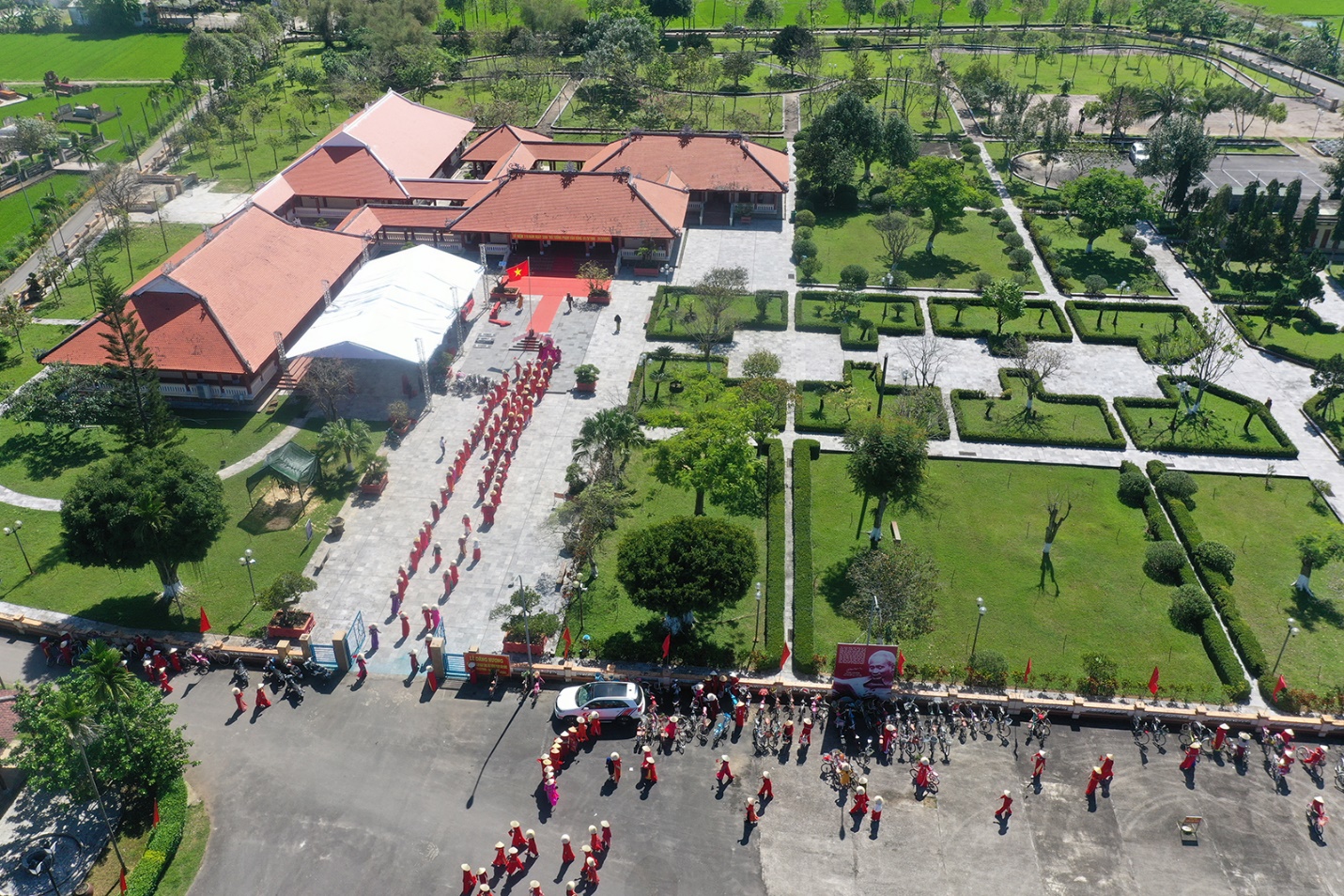 lanh dao dang, nha nuoc du le ky niem  120 nam ngay sinh thu tuong pham van dong - 12