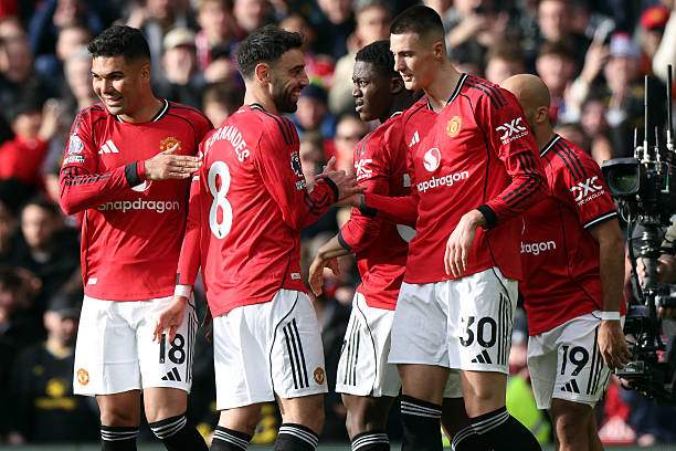 Nóng bảng xếp hạng Ngoại hạng Anh: Arsenal trở lại cách biệt an toàn, MU vươn lên thứ 3 - 2